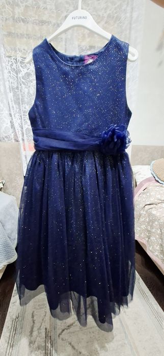 Продам  нарядное платье для девочки!