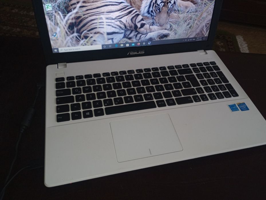 Asus x551, 500 GB, display mare, Windows 10+ Office, ieftin