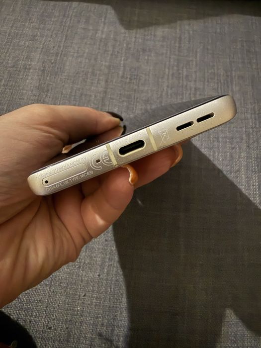 Motorola Edge 50 Ultra – 1TB, отлично състояние