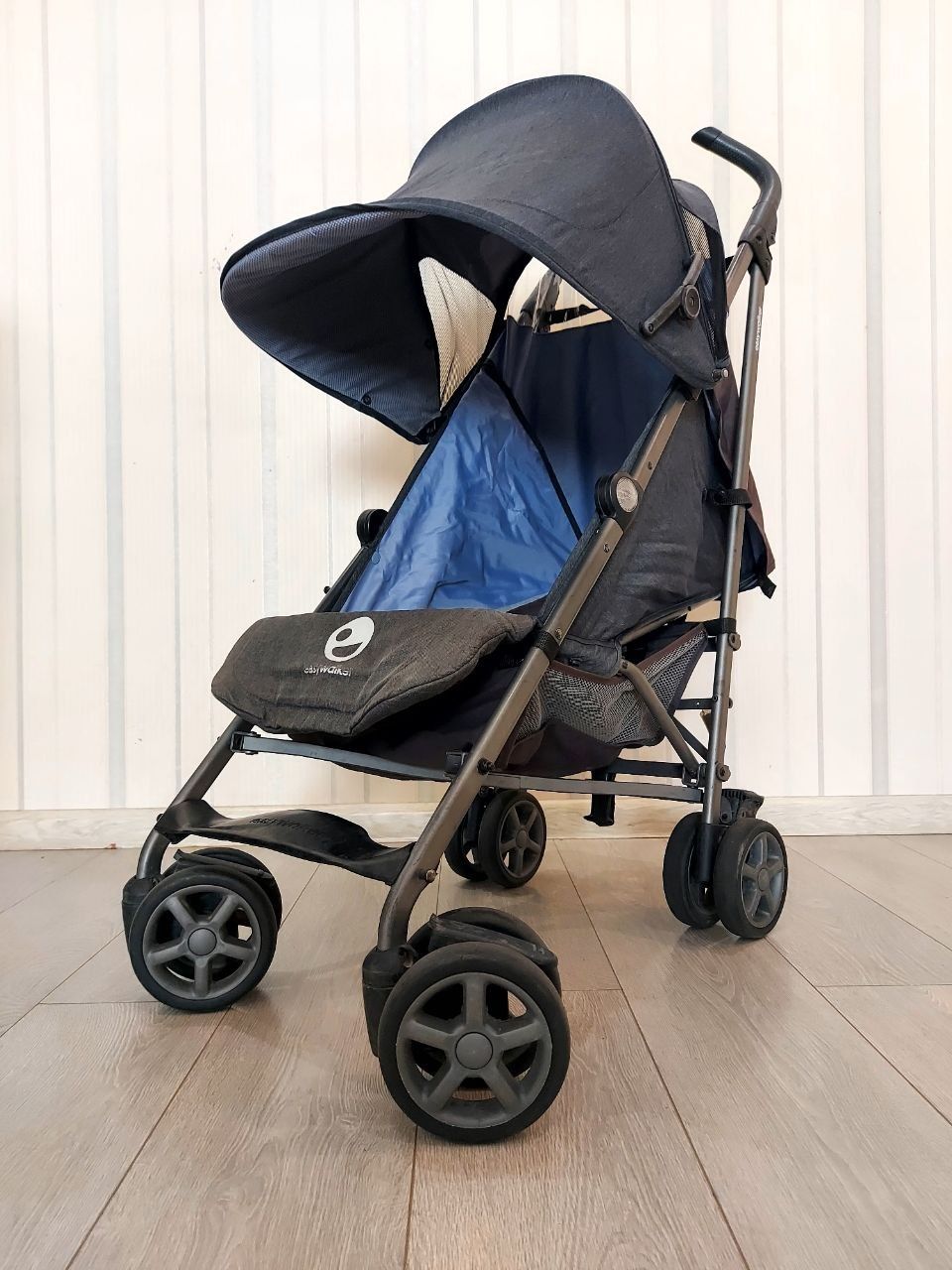 Easywalker Buggy Berlin Breakfast коляска трость детская прогулочная