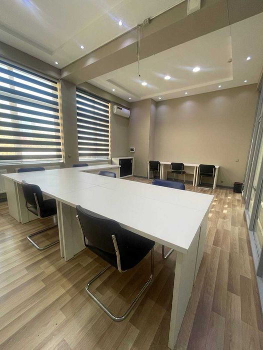 Помещение под офис, ст.м. Дружба народов.