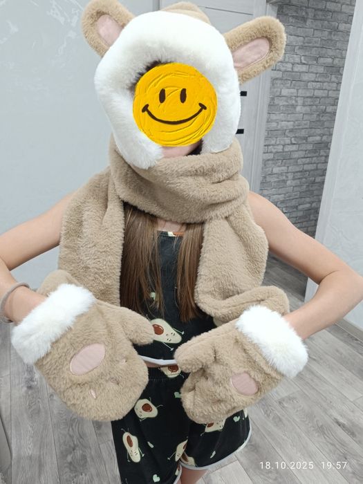 Продаю шапку 3 в 1