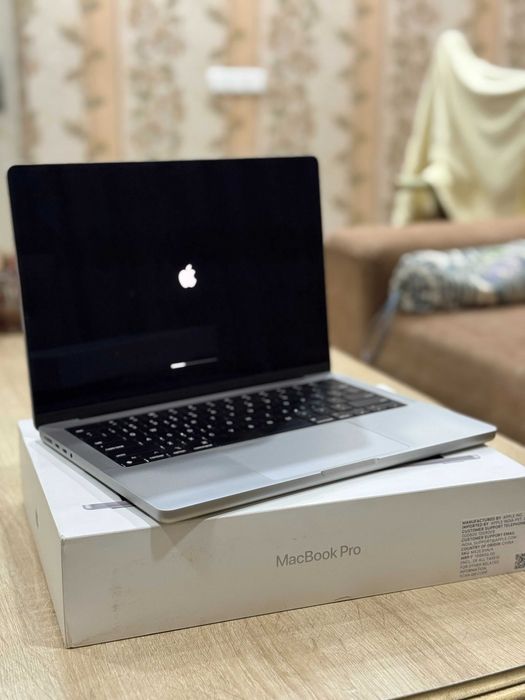 MacBook Pro 14″ M4 • 24/512 GB • batareya 100%/52 • FULL IDEAL