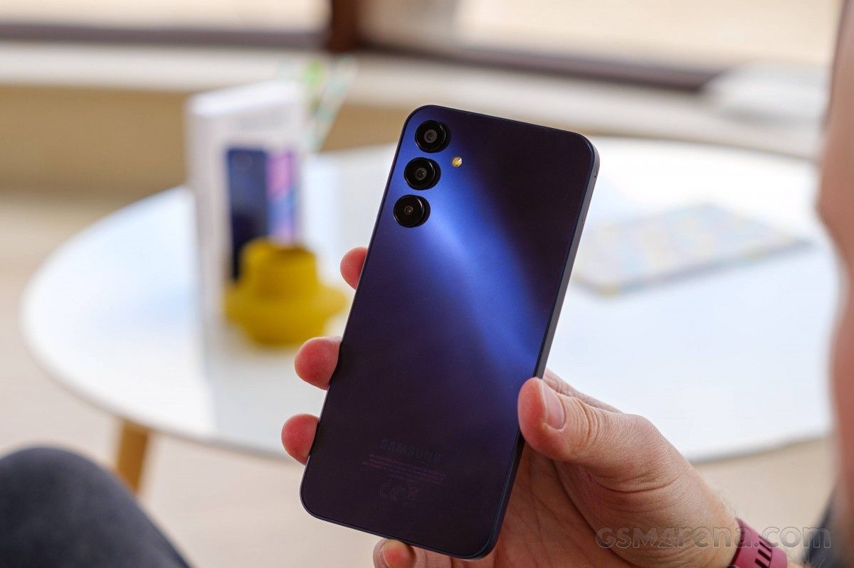Продам новый телефон Samsung A 16  память 6/128