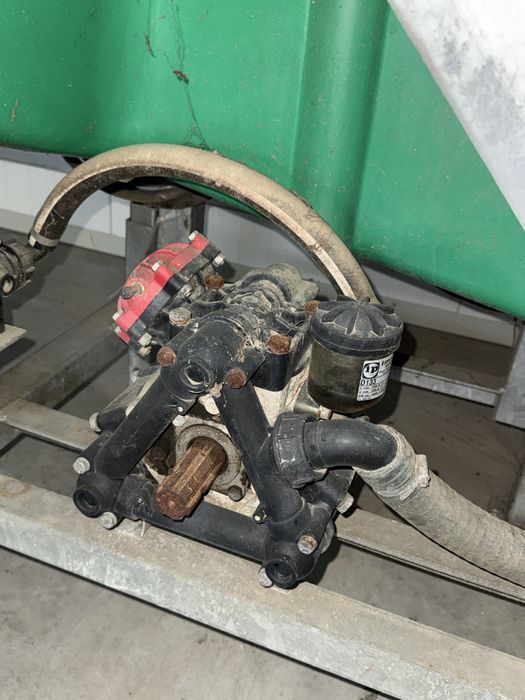 Instalatie erbicidat 1000 L , rampa 12 m