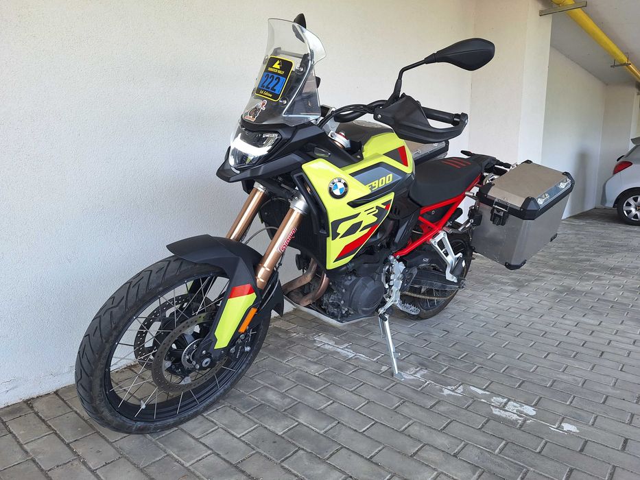 Motoyard vinde BMW F900GS cu doar 10441 KM