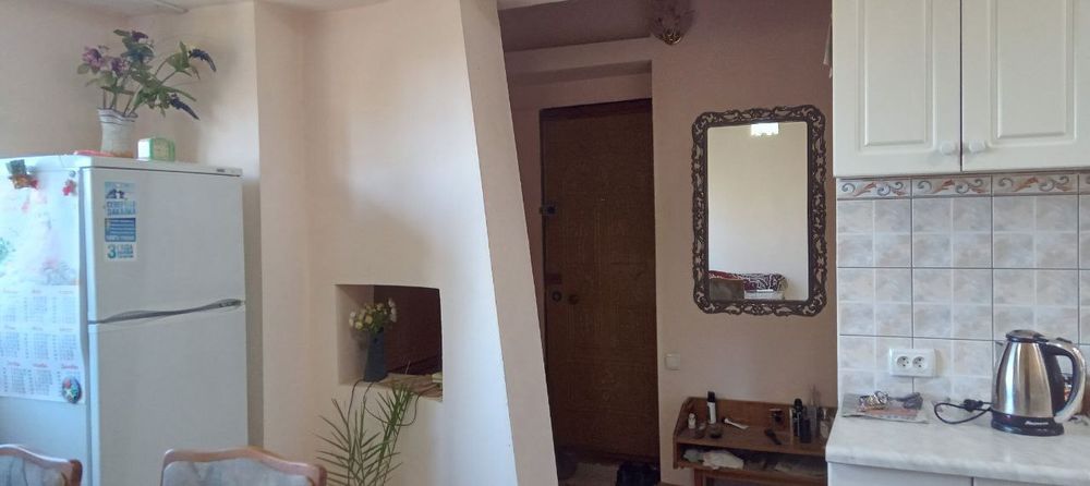 Срочно продается 3/5/9 на Чиланзар 23 квартал  галерейка