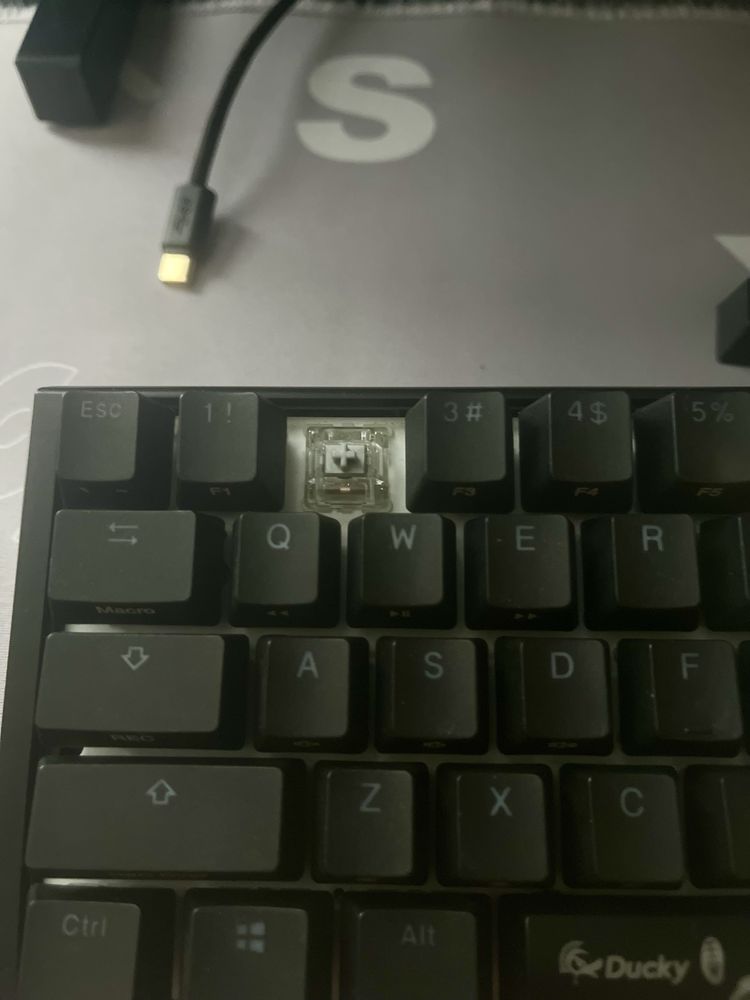 Ducky One 3 Mini – Silver Speed Switches, перфектно състояние