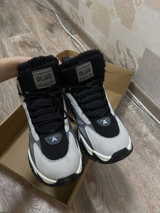 Теплые зимние кроссовки