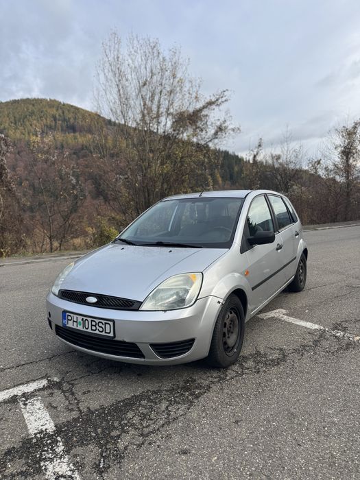 Vând Ford Fiesta 1.3 benzină