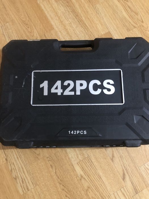 Набор  слесарных ключей для работы с легковыми и с грузовыми автомобил