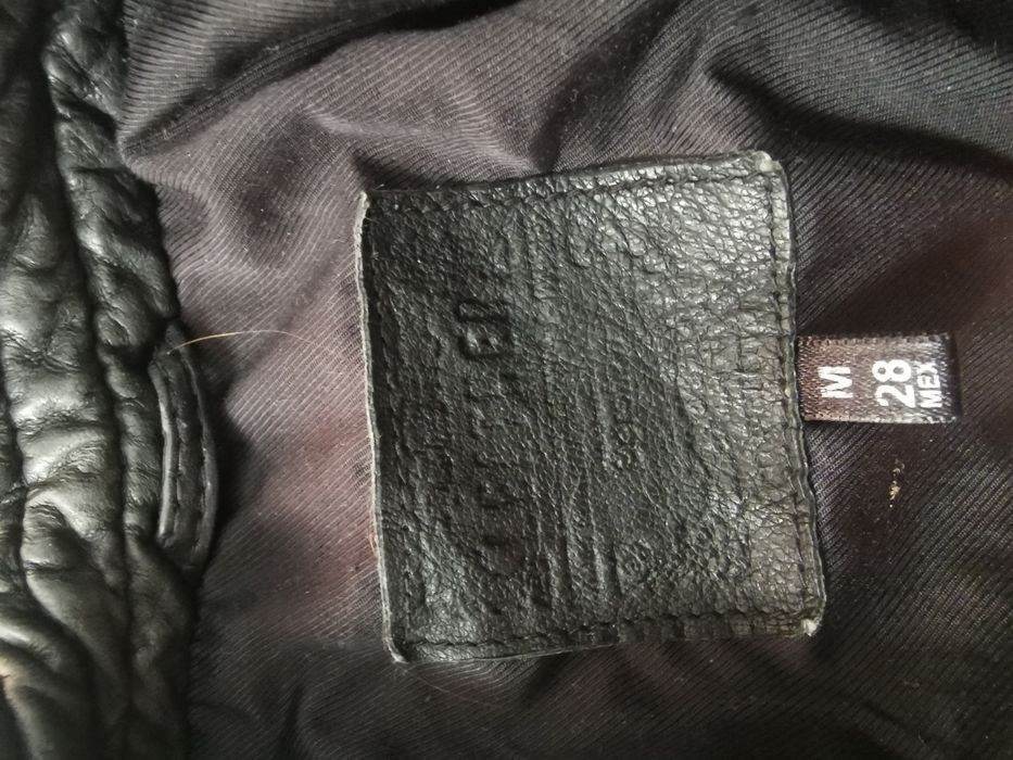 Bershka естествена кожа