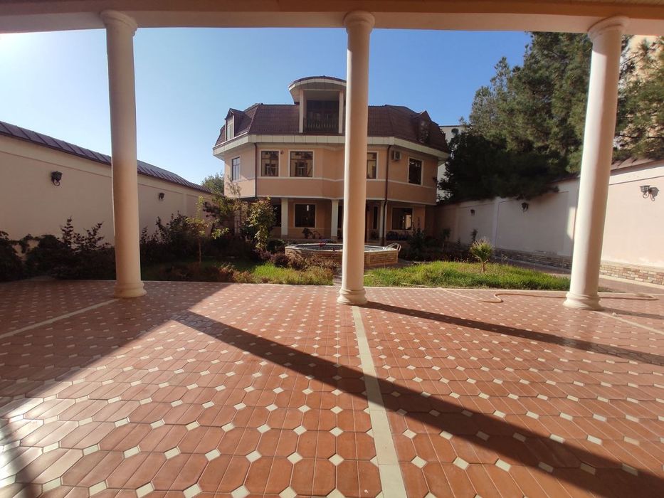 Евростил Ховли сотилади