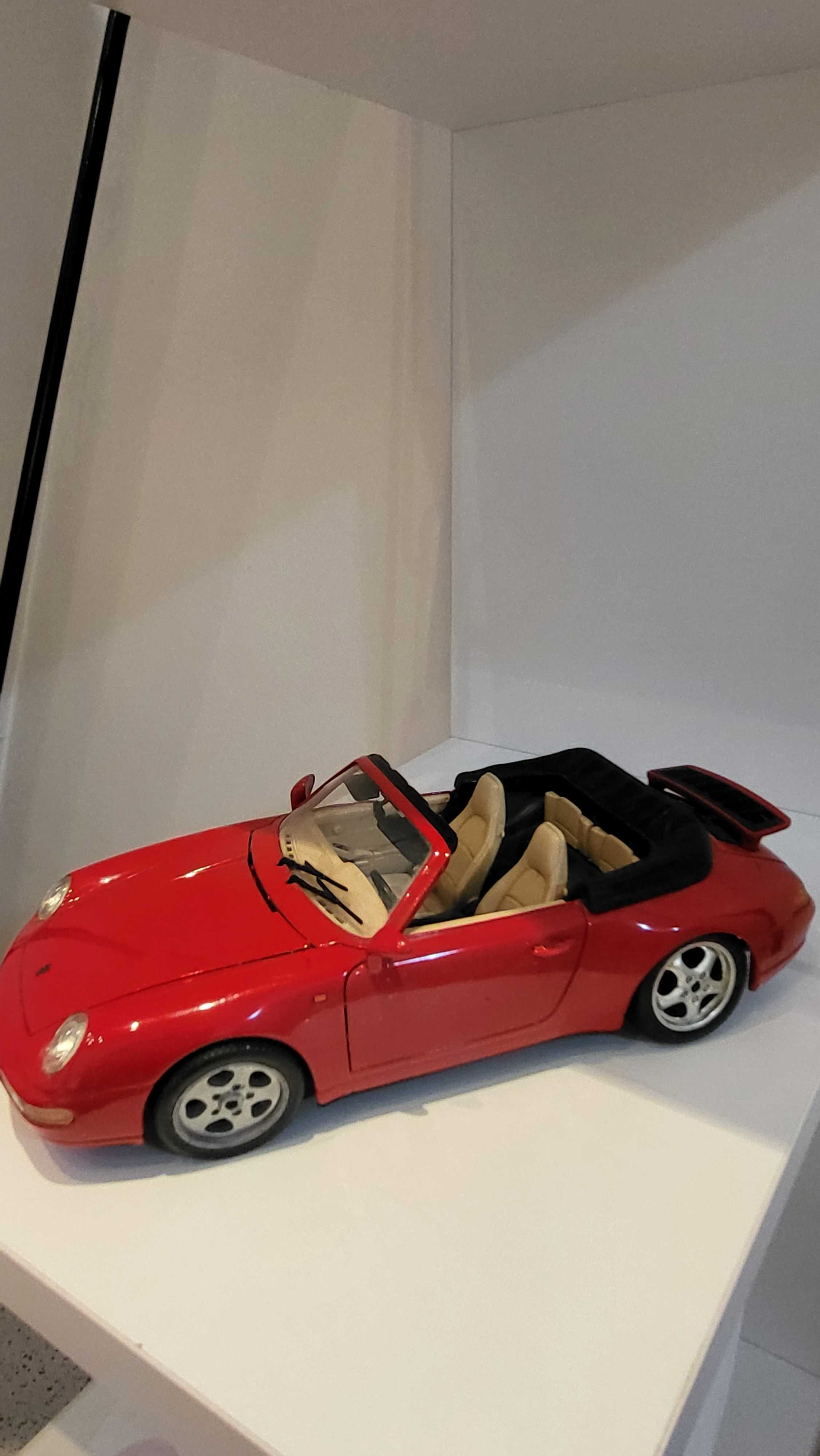 Bburago Porsche 911 Carrera Cabriolet 1994 1:18