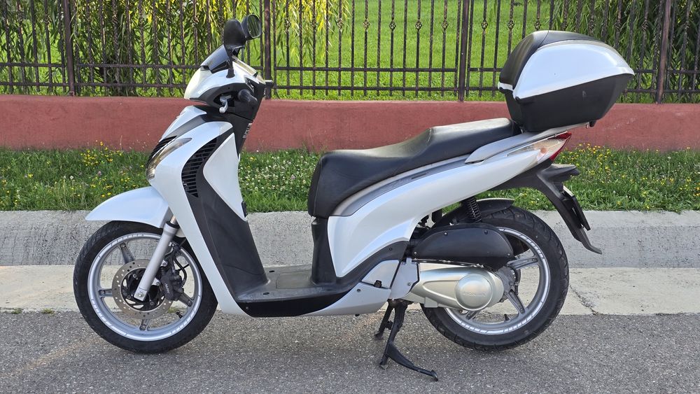 Scuter Honda SH150i 2009 / inmatriculat
