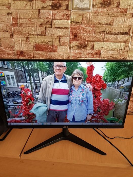 AOC 24b1h монитор