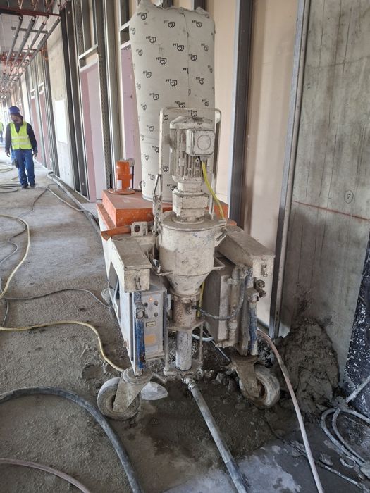 Închirieri Pompe Tencuiala si Generatoare