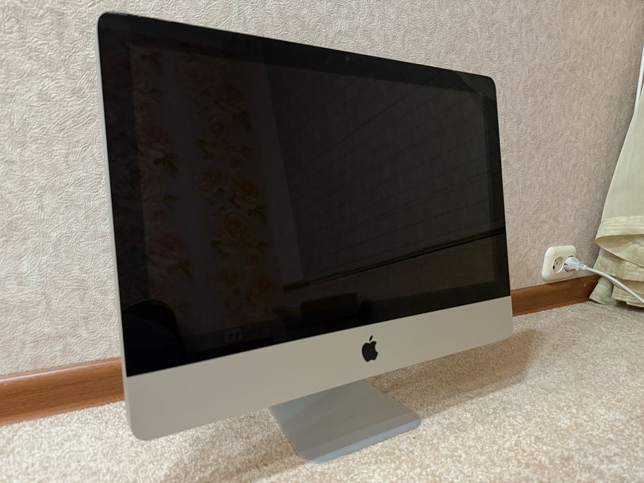 Продам IMac 2011 года