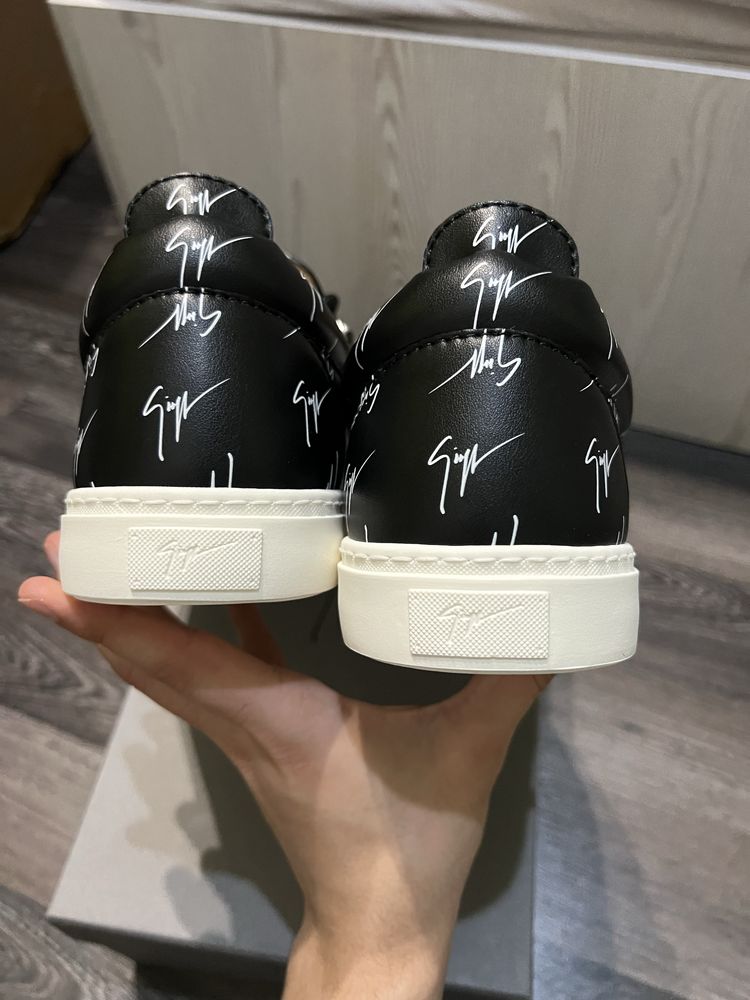 Giuseppe Zanotti