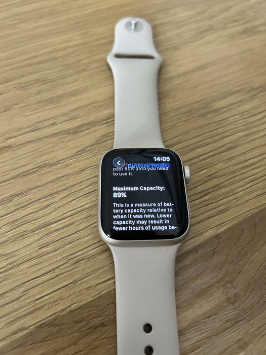 Apple Watch SE 2 (2022) Starlight Aluminium 40mm