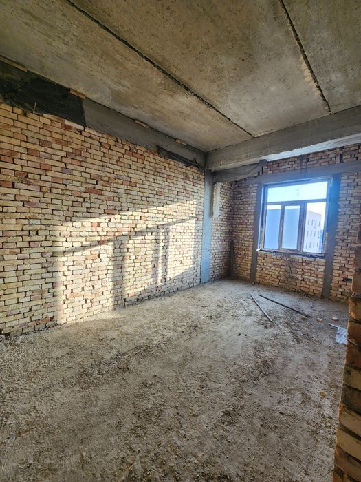 Квартира сотилади срочно