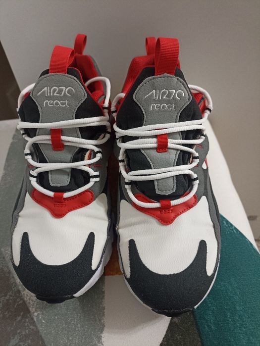 Nike Pantofi Sport Air Max 270 React