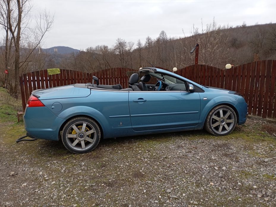 Schimb/vând Ford focus cabriolet