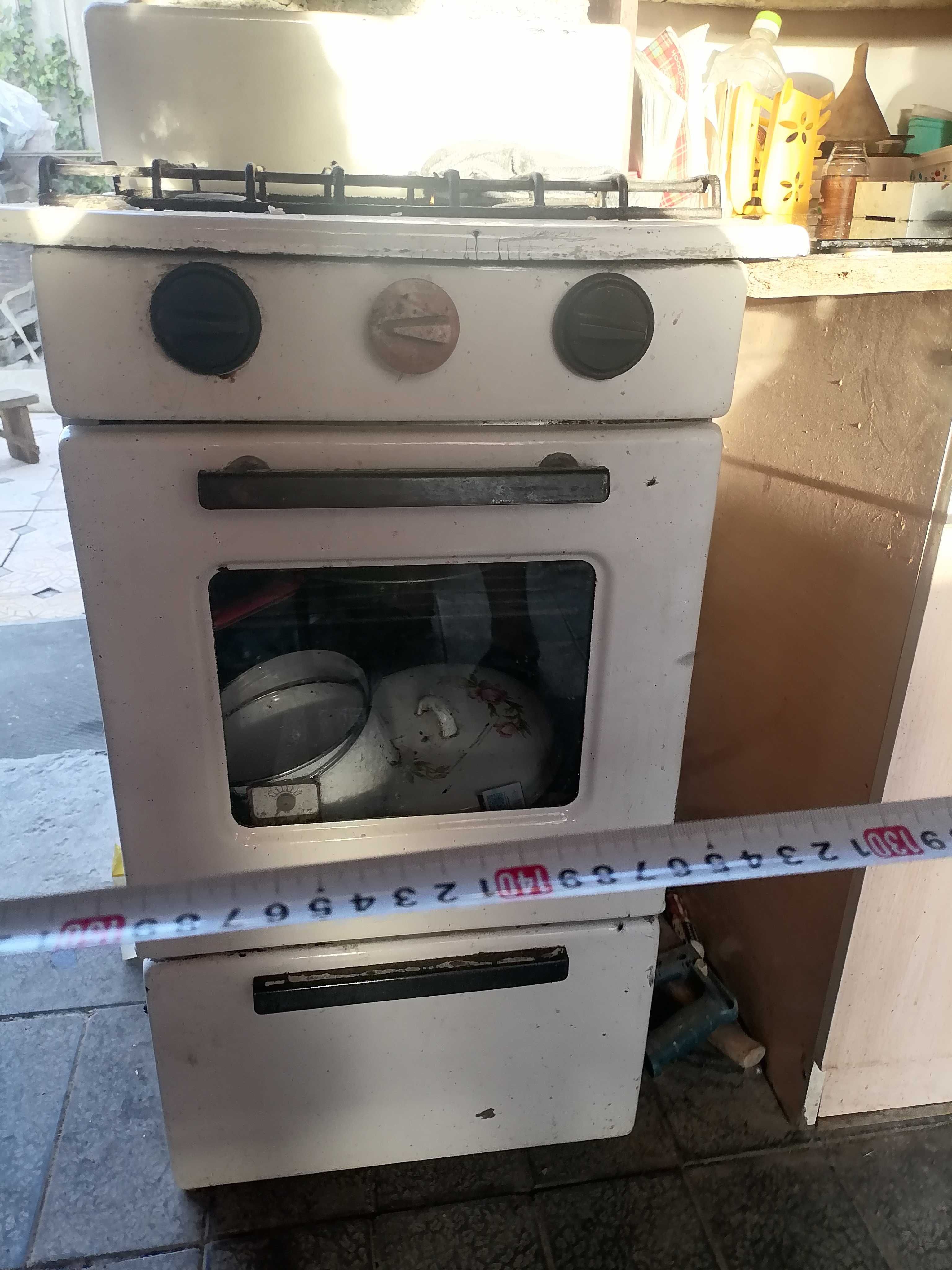 Продам газовую плиту советскую