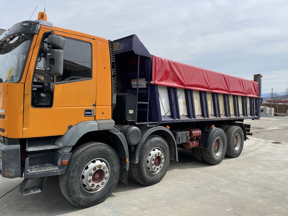 Iveco bascula 8x4