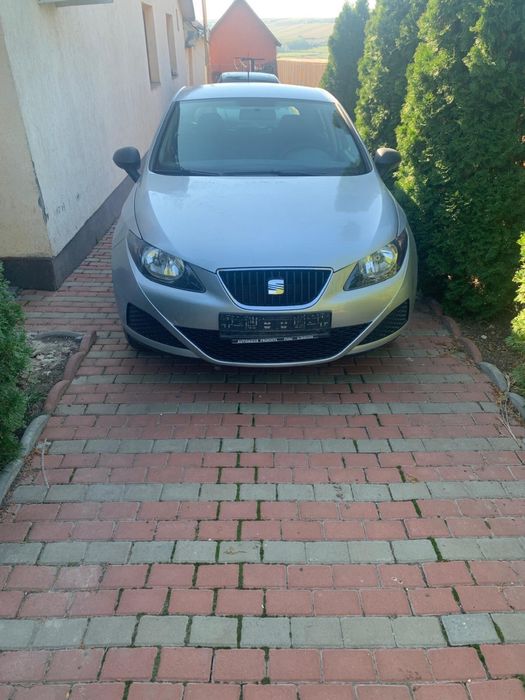 Vând Seat Ibiza!