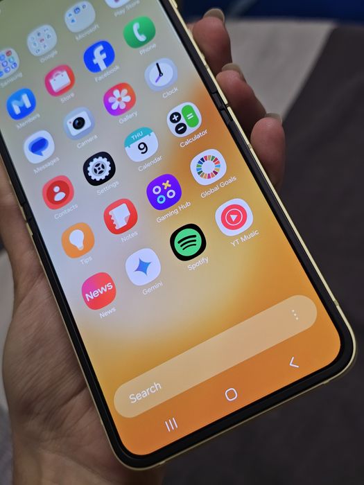 Samsung Z Flip 6