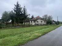 Casa 4 camere Sat Petea