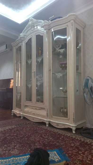 Yaxshi xolattdagi mebel sotiladi