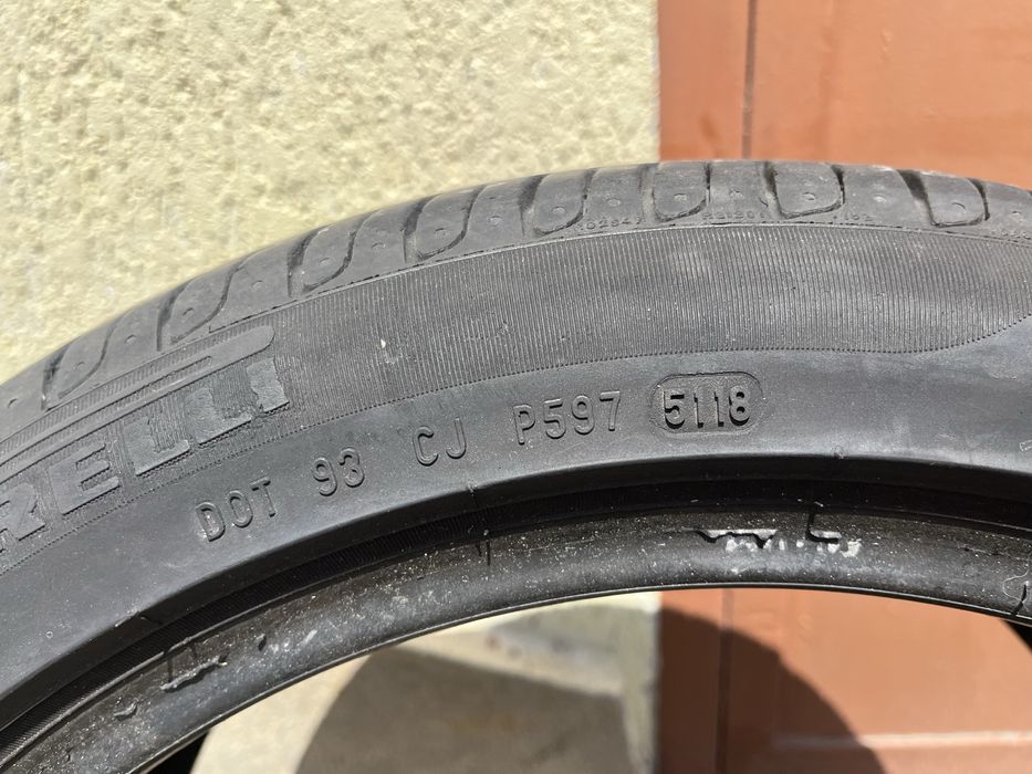 2 бр. летни гуми 225/45/17 Pirelli DOT 5118 5 mm