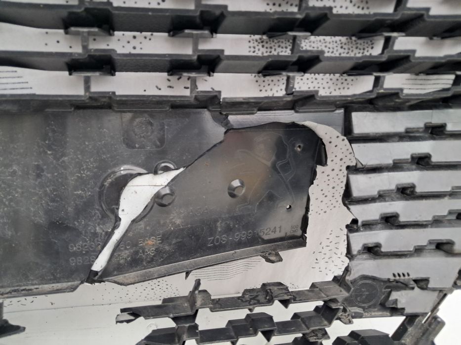 Грил решетка пежо 208 Peugeot  2008