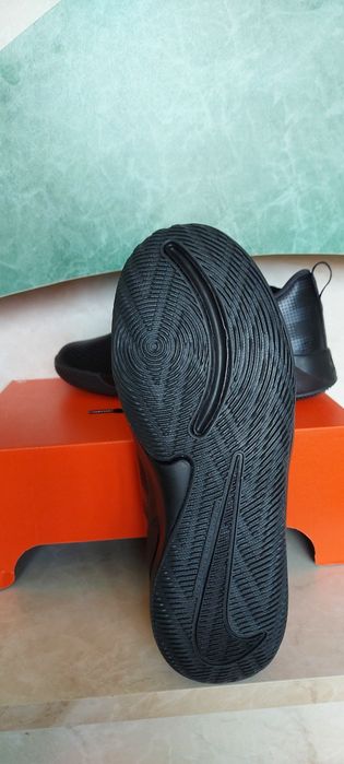 Нови оригинални дамски маратонки Nike