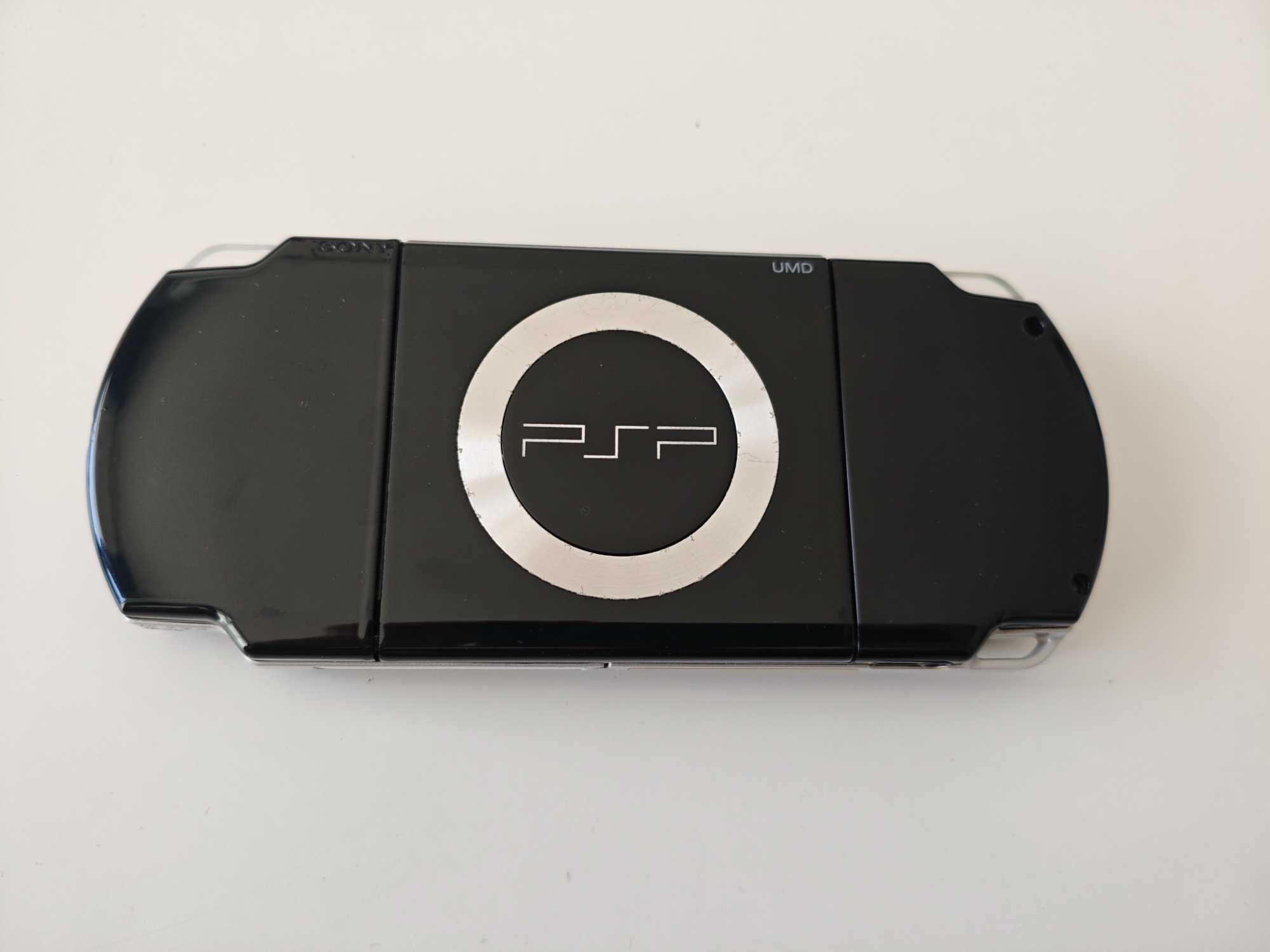 Sony PSP 2000 Playstation Portable - качени много игри
