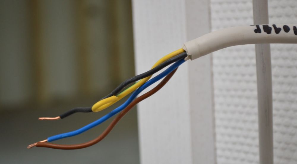 Lucrări electrice cu termen de execuție redus