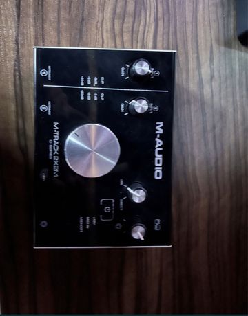 Продам звуковую карту M-Audio M-Track 2X2M — звуковой интерфейс с подд