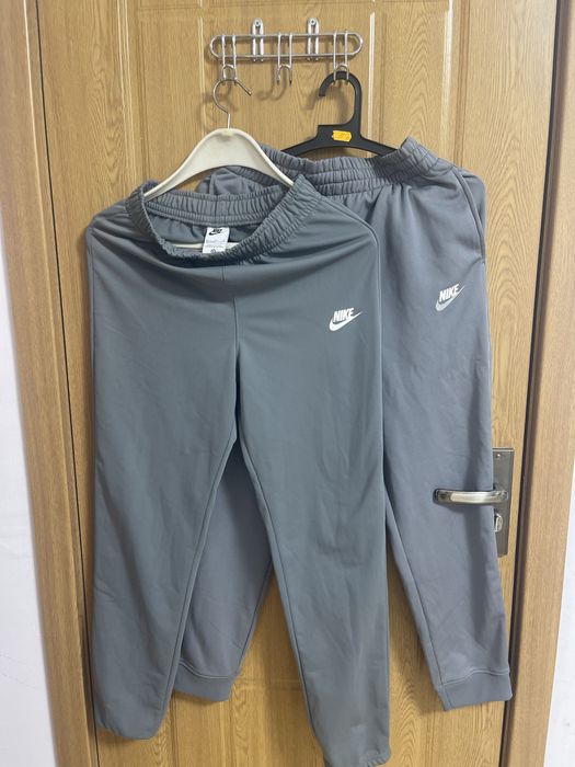 Чисто нов оригинален комплект на Nike