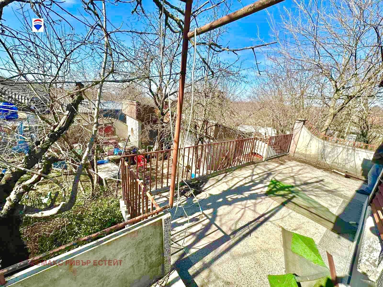 Вила за продажба в местност Гълъбец, в.з. Русофили