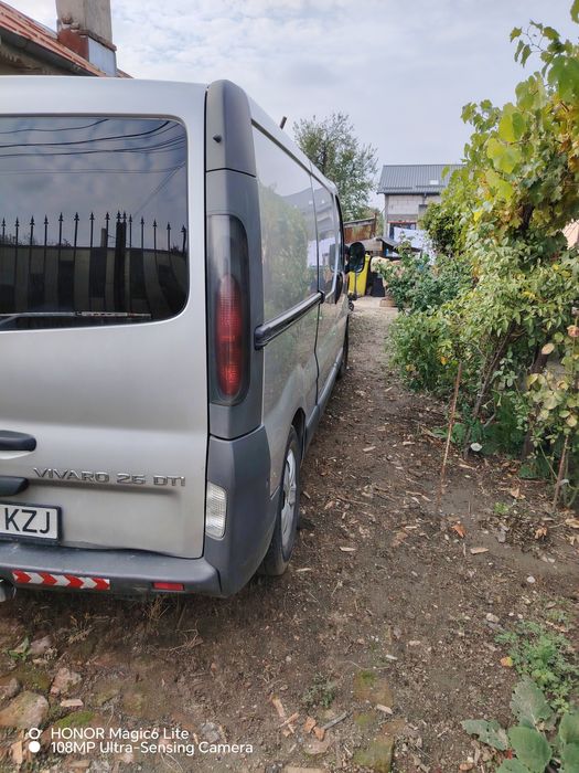 Autoutilitara Opel vivaro