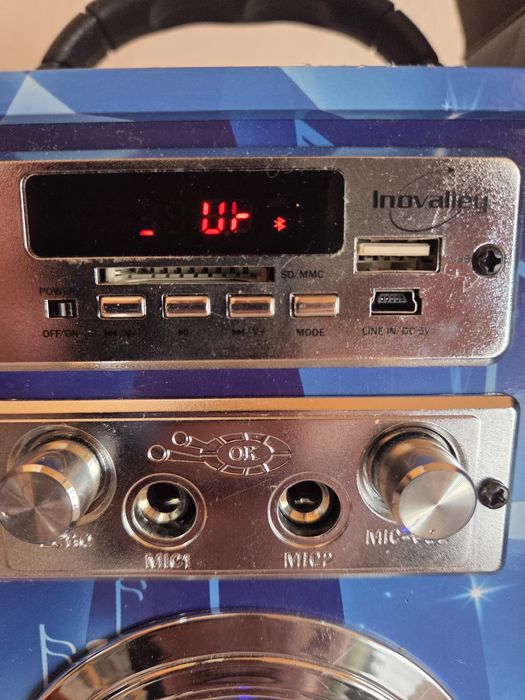 Vând boxă cu Bluetooth