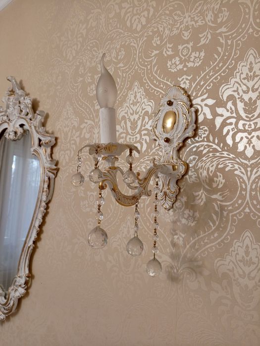 Хрустальные настенный светильник -бра.