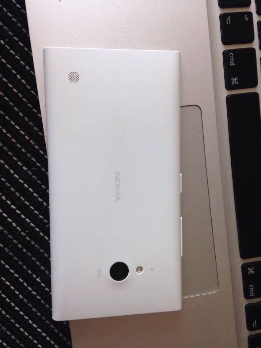 Nokia Lumia 735