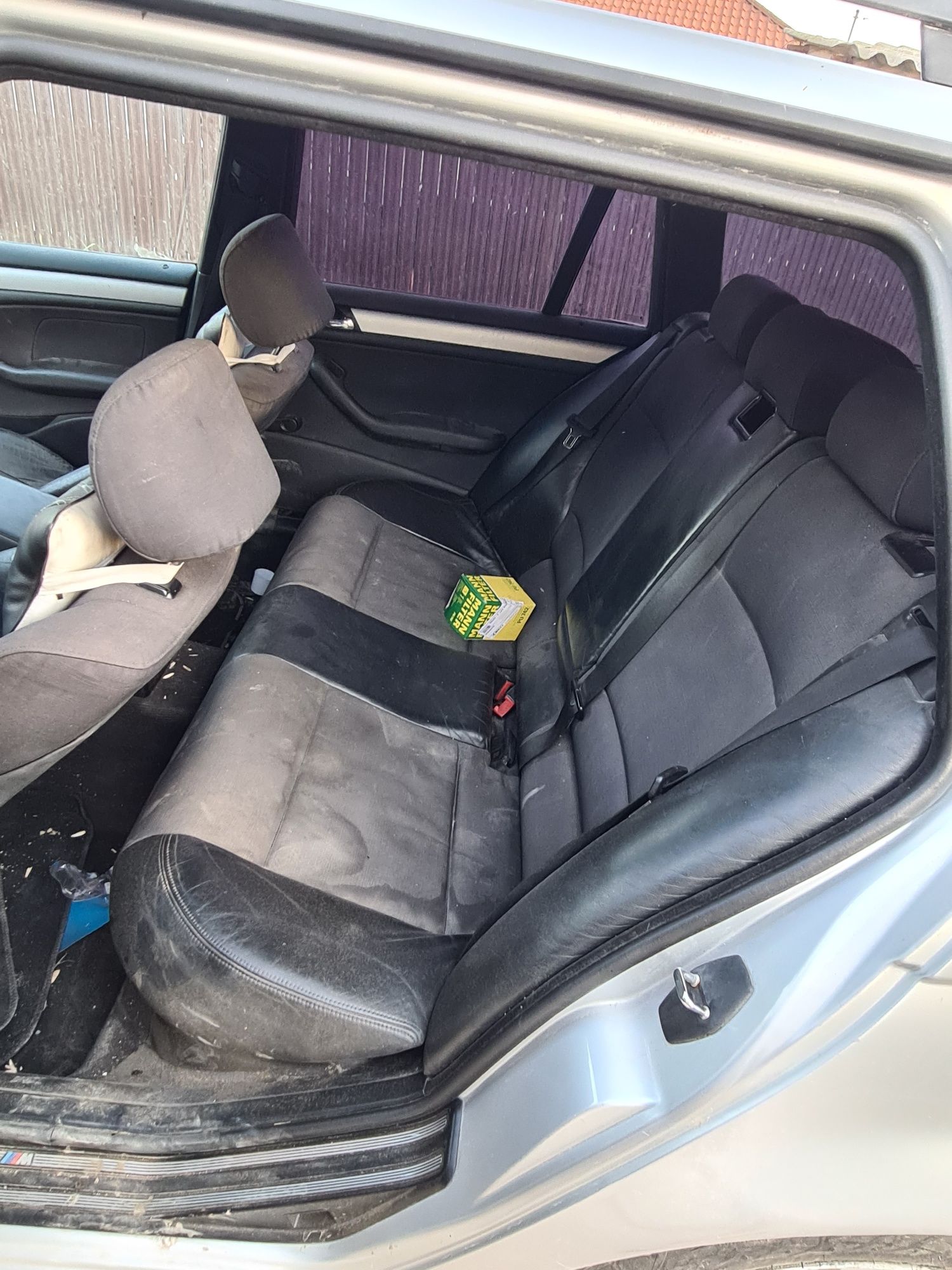Dezmembrez bmw e46 320d 136cp