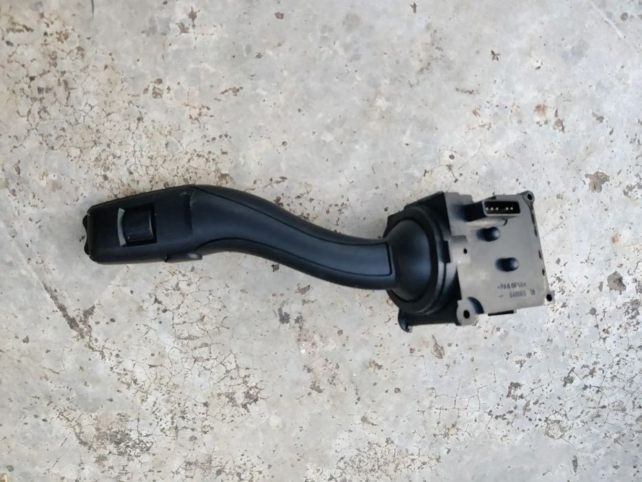 Mantea stergatoare Lumini Pilot Tempomat Seat Exeo Audi A4 A6 A8 Q7 4E0953503F 13K 21B