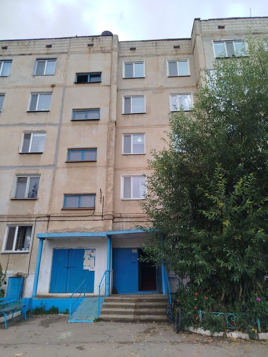 Продам недорого 4х комн кв в м-не Боровской