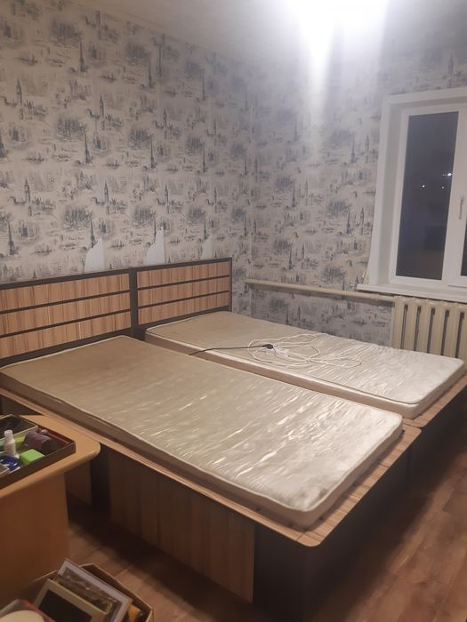 Продам кровати 1.5 спальные