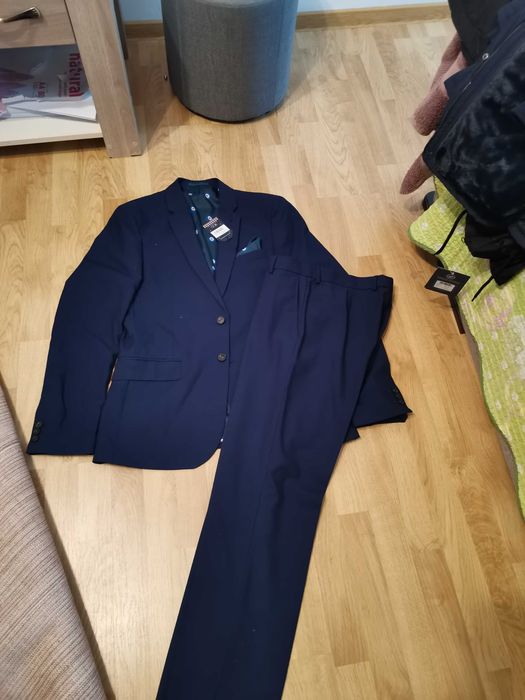 Vand costum Ben's Herman , sacou 32, pantaloni 40